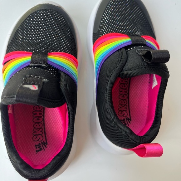 Lil' Skechers Girls size 6 Black & Rainbow Slip-On Sneakers - Picture 6 of 9